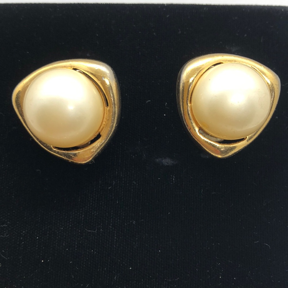 Vtg Ciner Clip Earrings